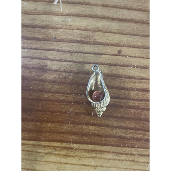 Vintage 80’s or Older Shell with Goldstone Pendant - Picture 4 of 7